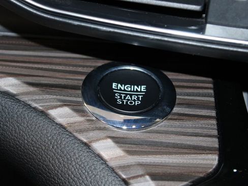 Used 2023 Ford Explorer Limited image 44