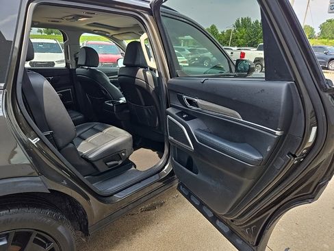 Used 2022 Kia Telluride EX w/ EX Premium Package image 70