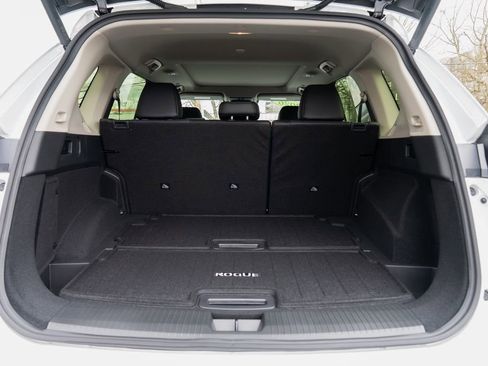 New 2026 Nissan Rogue Platinum w/ Platinum Premium Package AWD/4WD image 8