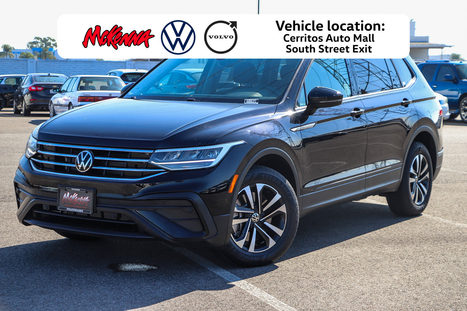Used 2023 Volkswagen Tiguan S FWD image 1
