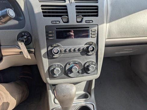 Used 2007 Chevrolet Malibu LS FWD image 19