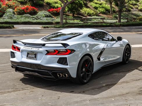Used 2022 Chevrolet Corvette Stingray Coupe w/ Z51 Performance Package RWD image 6
