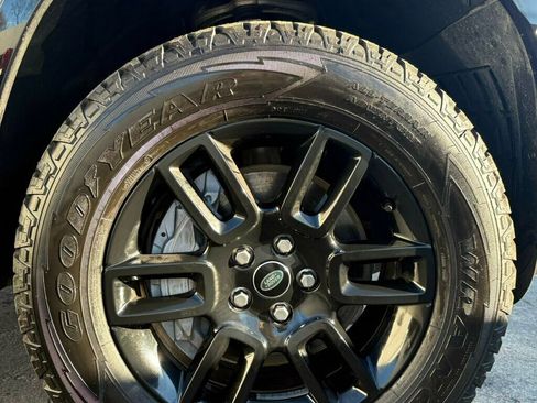 Used 2022 Land Rover Defender 90 X-Dynamic S image 26