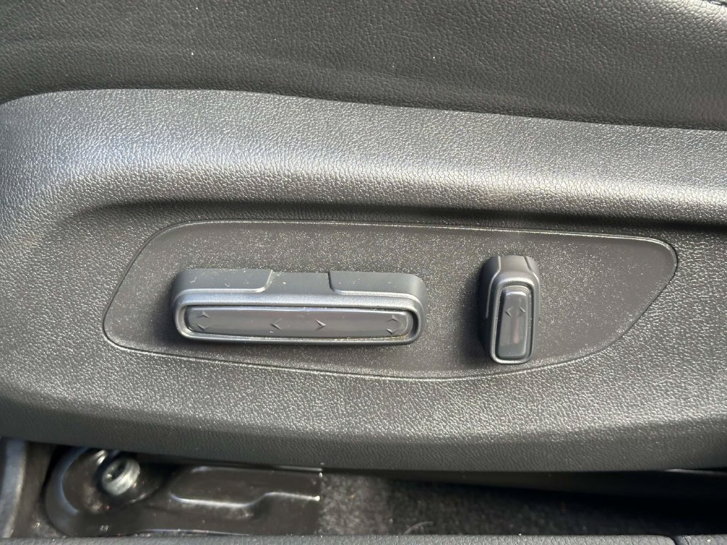 Used 2026 Acura Integra FWD image 18