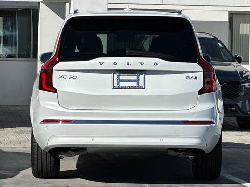 New 2026 Volvo XC90 B6 Core image 6