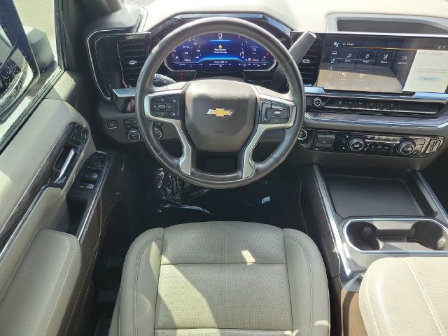 Used 2024 Chevrolet Silverado 2500 LTZ w/ LTZ Convenience Package AWD/4WD image 13