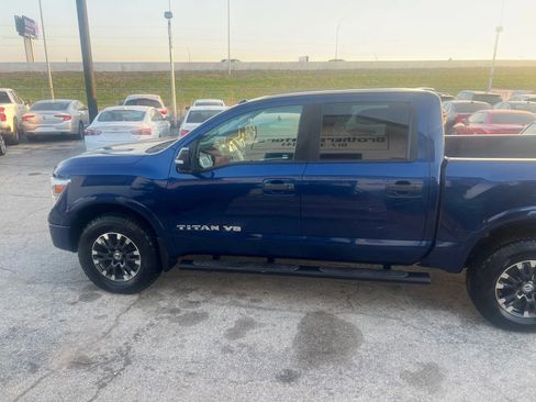 Used 2018 Nissan Titan PRO-4X image 8