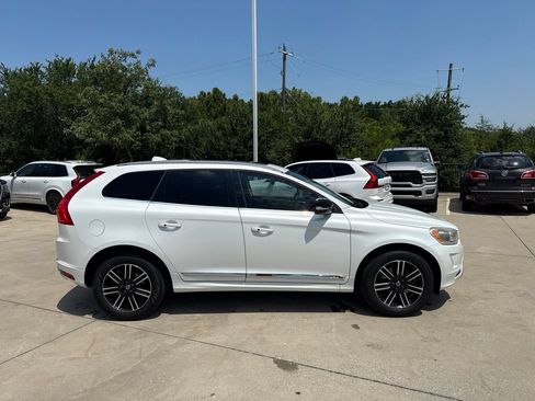 Used 2017 Volvo XC60 T5 Dynamic w/ Preferred Option Package AWD/4WD image 4