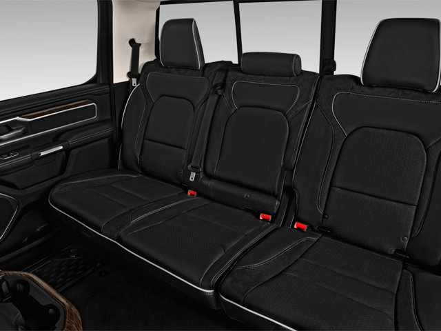 Used 2025 RAM 1500 Laramie w/ Sport Appearance Package AWD/4WD image 11