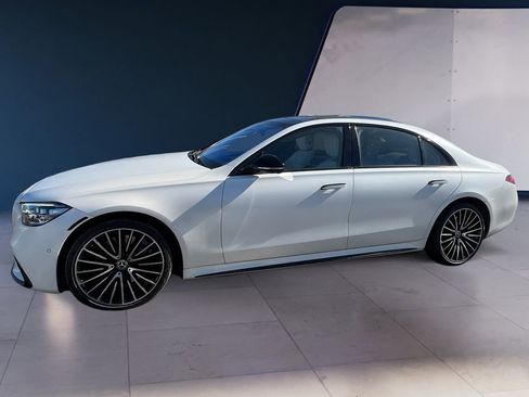Certified 2023 Mercedes-Benz S 580 4MATIC Sedan w/ AMG Line image 2