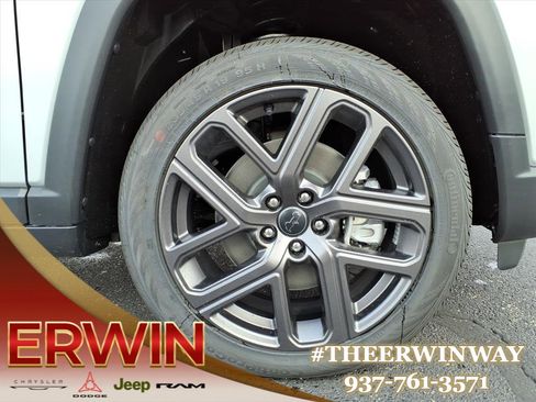 New 2026 Jeep Compass Limited image 7