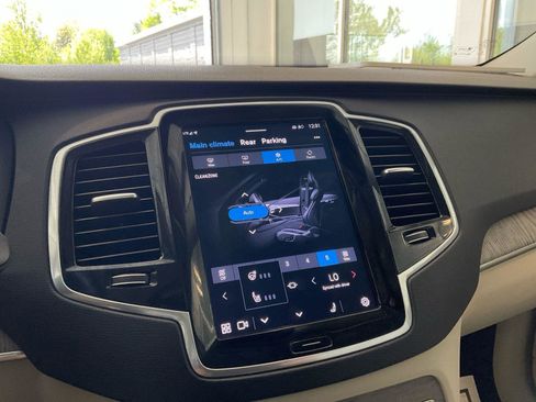 Used 2023 Volvo XC90 B6 Plus w/ Protection Package Premier AWD/4WD image 25