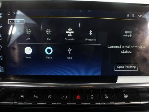 Used 2025 Chevrolet Silverado 1500 High Country w/ Technology Package image 7