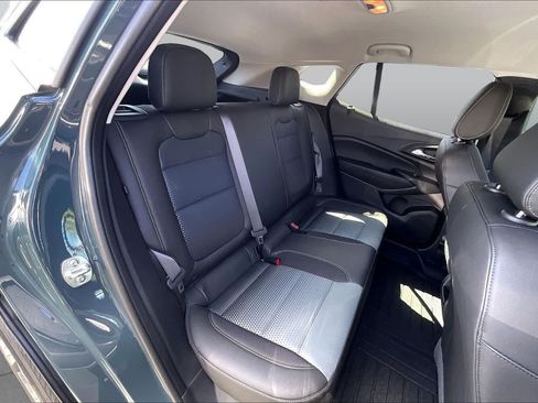 Certified 2026 Chevrolet Trax LT w/ LT Convenience Package FWD image 26