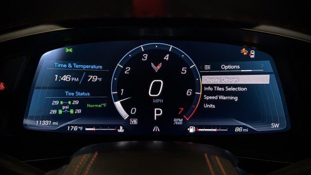 Used 2024 Chevrolet Corvette Stingray Premium Cpe w/ Z51 Performance Package RWD image 8