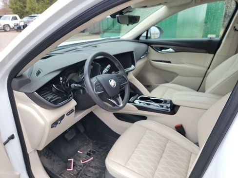 Used 2023 Buick Envision Avenir image 8