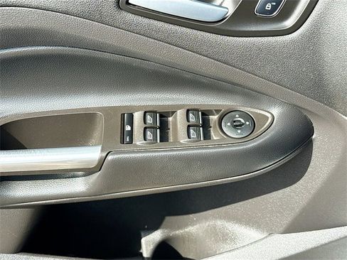 Used 2019 Ford Escape SE image 17