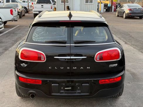 Used 2017 MINI Cooper Clubman FWD image 6