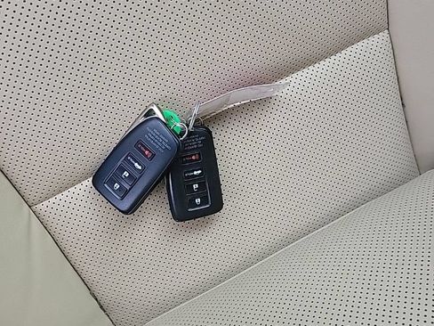 Used 2017 Lexus ES 350 w/ Navigation System Package FWD image 19