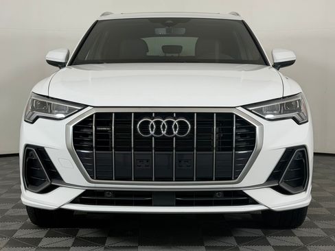 Certified 2025 Audi Q3 2.0T Premium w/ Convenience Package AWD/4WD image 6