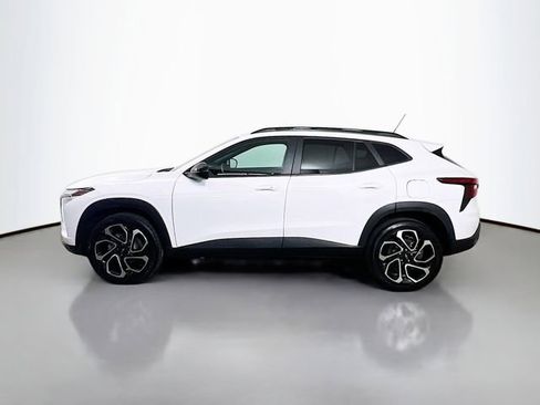 Used 2024 Chevrolet Trax RS w/ Sunroof Package image 6