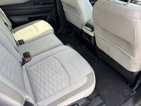 Used 2024 Nissan Pathfinder SV AWD/4WD image 35