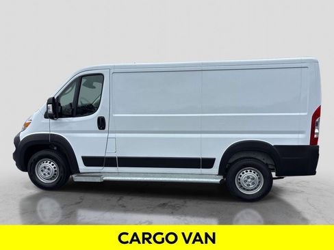 Used 2025 RAM ProMaster 2500 w/ U-Haul Equipment Group FWD image 2
