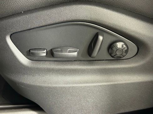 New 2026 Porsche Cayenne image 30