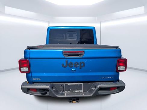 Certified 2025 Jeep Gladiator Sport AWD/4WD image 3