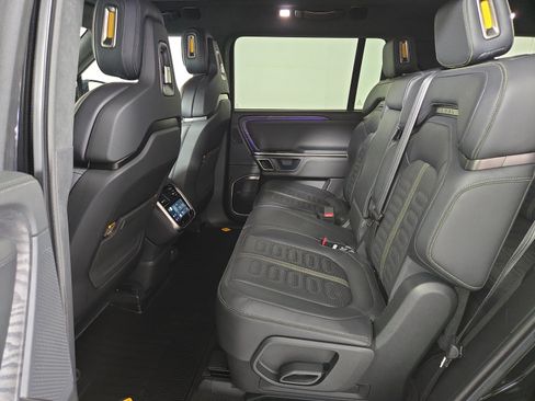 Used 2024 Rivian R1S Adventure AWD/4WD image 21