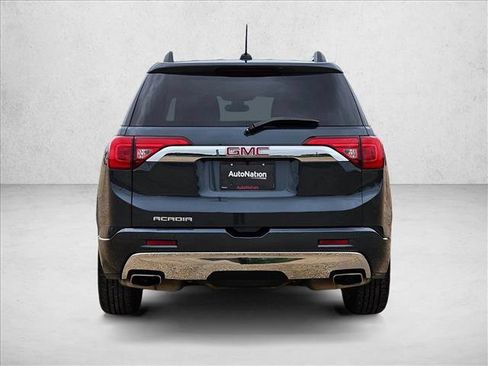 Used 2019 GMC Acadia Denali w/ Technology Package FWD image 7