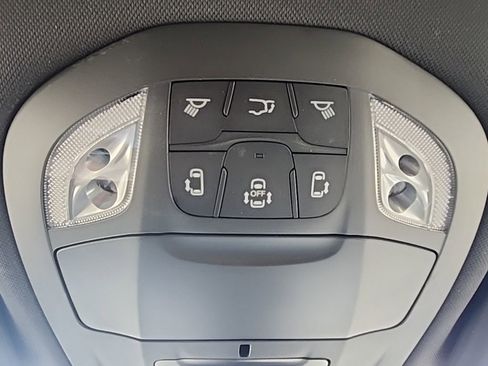 New 2026 Chrysler Pacifica Select image 44