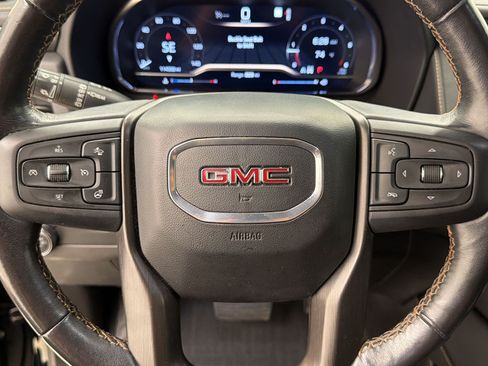Used 2022 GMC Yukon AT4 AWD/4WD image 11