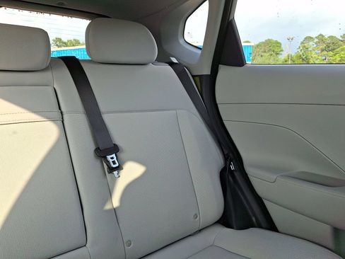 Certified 2025 Hyundai Kona SE AWD/4WD image 14