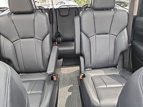 Used 2022 Subaru Ascent Touring image 38