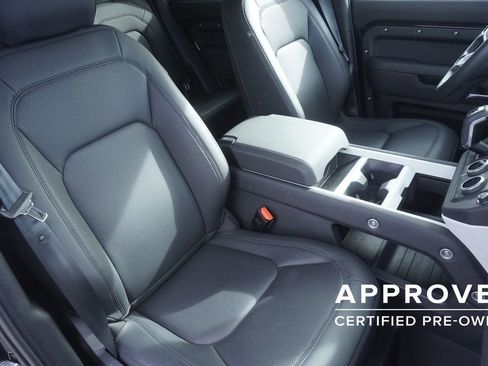 Used 2025 Land Rover Defender 110 S image 24
