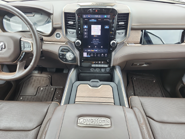 Used 2025 RAM 1500 Limited AWD/4WD image 19