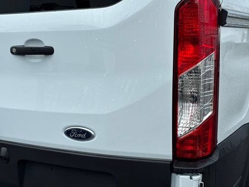 Used 2025 Ford Transit 250 Low Roof w/ Exterior Upgrade Package RWD image 14