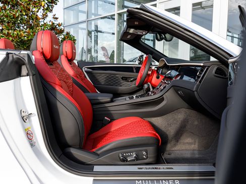 New 2025 Bentley Continental GT Speed image 34