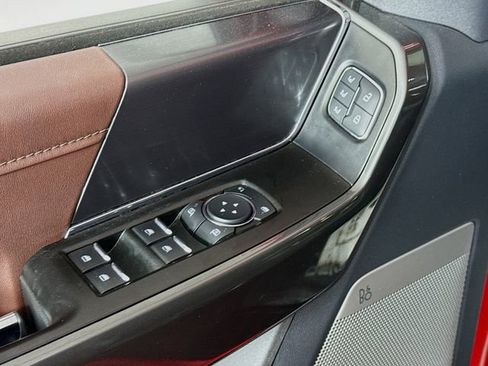 Certified 2022 Ford F150 Lariat w/ Equipment Group 502A High image 18