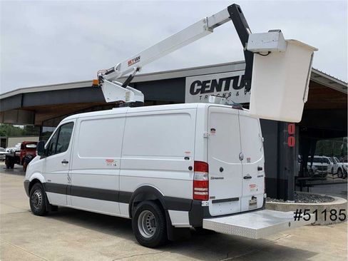 Used 2013 Freightliner Sprinter 3500 image 9