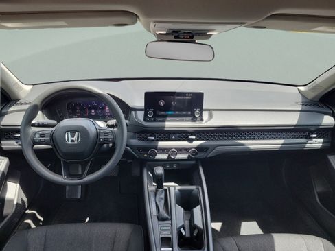 Used 2023 Honda Accord EX image 6