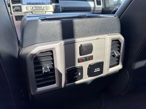 Used 2022 Ford F250 Lariat w/ Lariat Ultimate Package image 21