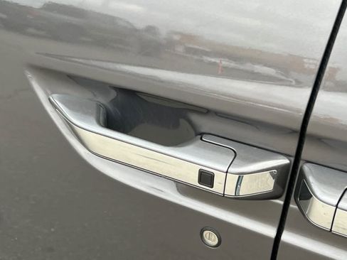 Used 2016 Honda Odyssey EX-L image 19