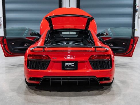 Used 2017 Audi R8 V10 plus AWD/4WD image 39