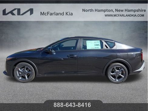 New 2025 Kia K4 LXS image 3