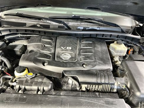 Used 2017 Nissan Armada SL w/ Technology Package image 18