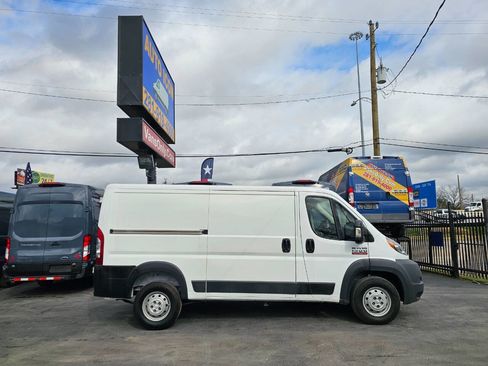 Used 2017 RAM ProMaster 1500 image 3