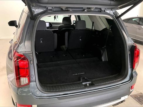 Used 2022 Hyundai Palisade SEL w/ Convenience Package image 17