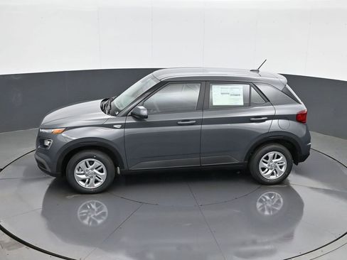 New 2026 Hyundai Venue SE image 20